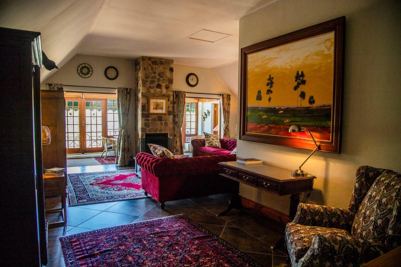 Tarry-Stone Cottages Dullstroom Extérieur photo